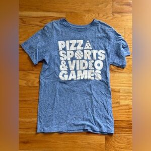 PIZZA SPORTS & VIDEO GAMES GRAPHIC TEE